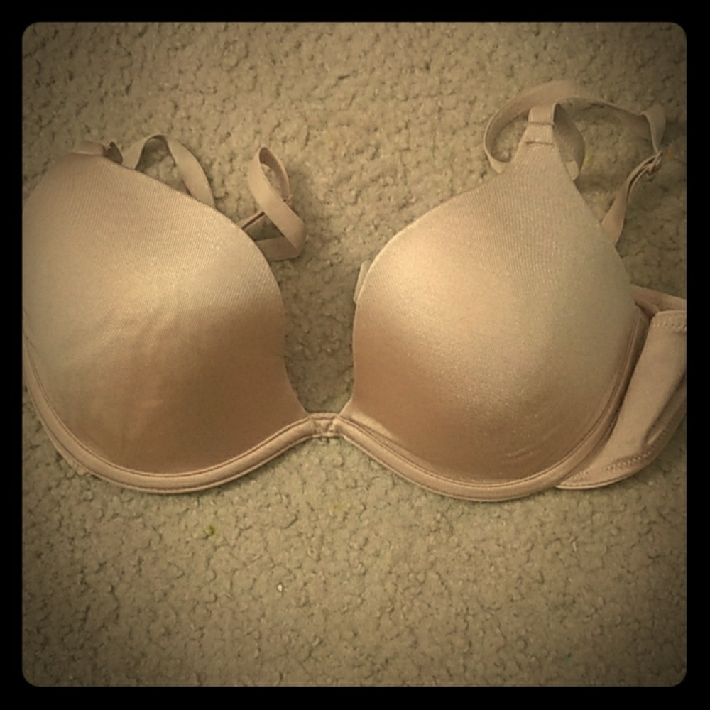 Deep plunge bra